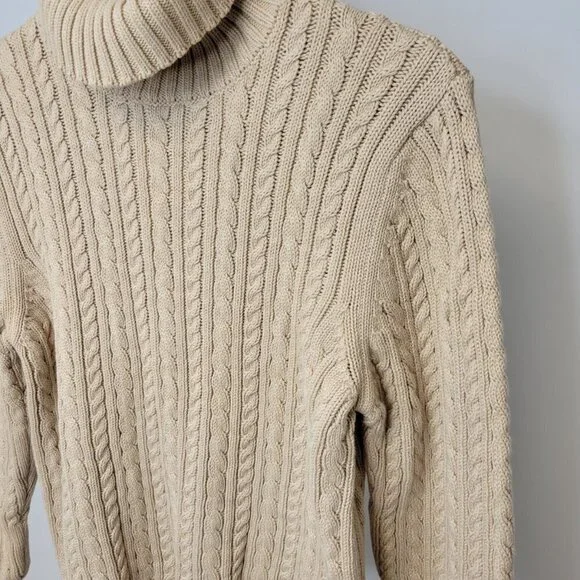 Splendor Cable Knit Sweater - Picture 2 of 4